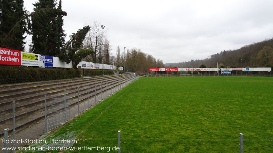 Holzhof-Stadion, Pforzheim