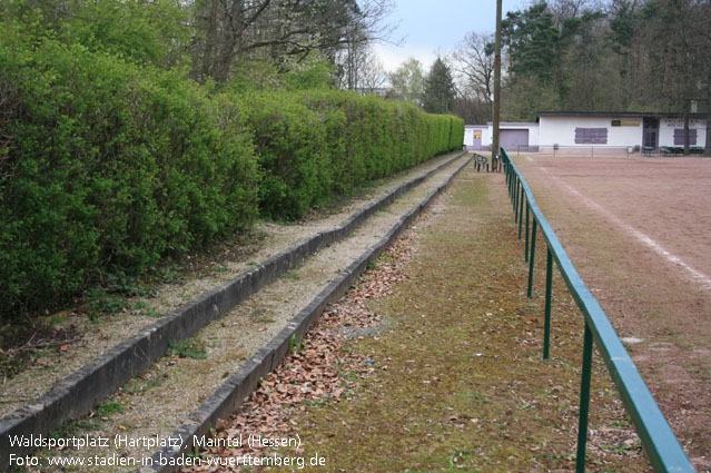 Waldsportplatz (Ascheplatz), Maintal (Hessen)