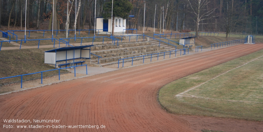 Waldstadion, Neukloster