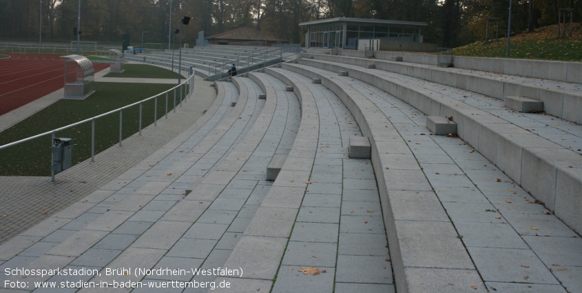 Schlossparkstadion, Brühl